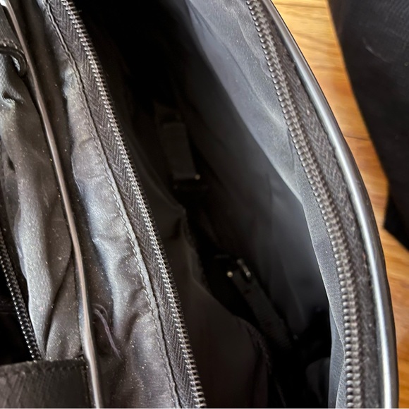 Prada black nylon diaper bag preloved 100% authentic - Picture 6 of 6